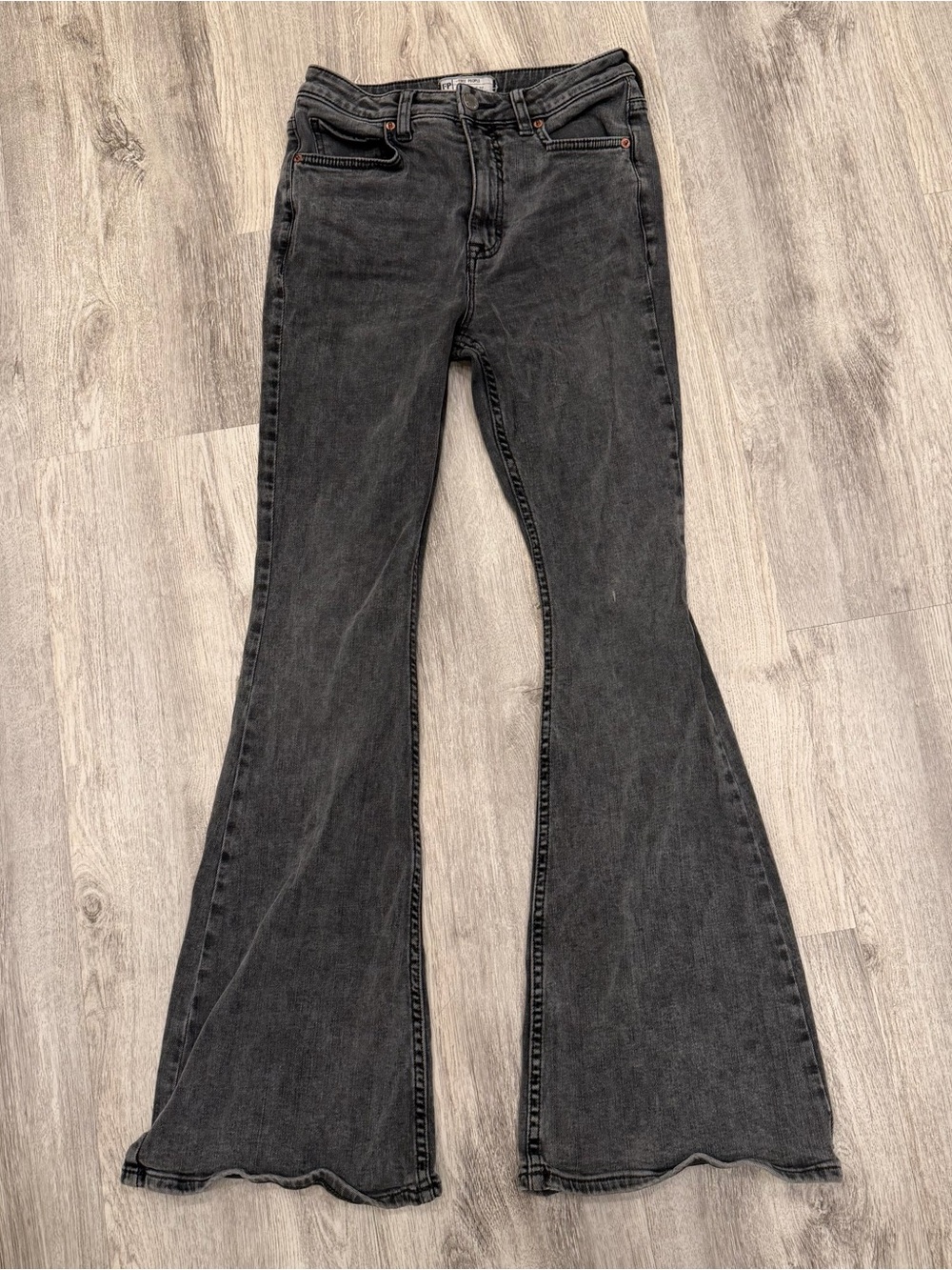 Free People Dark Wash Flare Jeans‎ Size 27